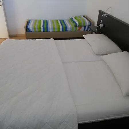 Casa Rosa شقة Cadenabbia